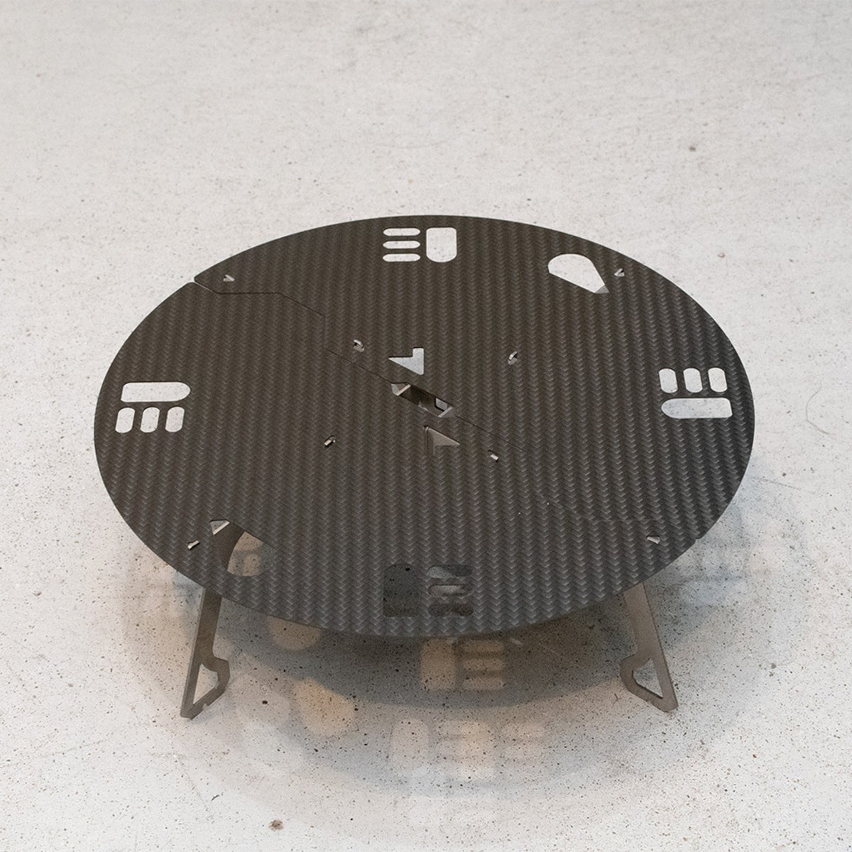 TiNY Circle Table 軽量ラウンド型ソロキャンプテーブル