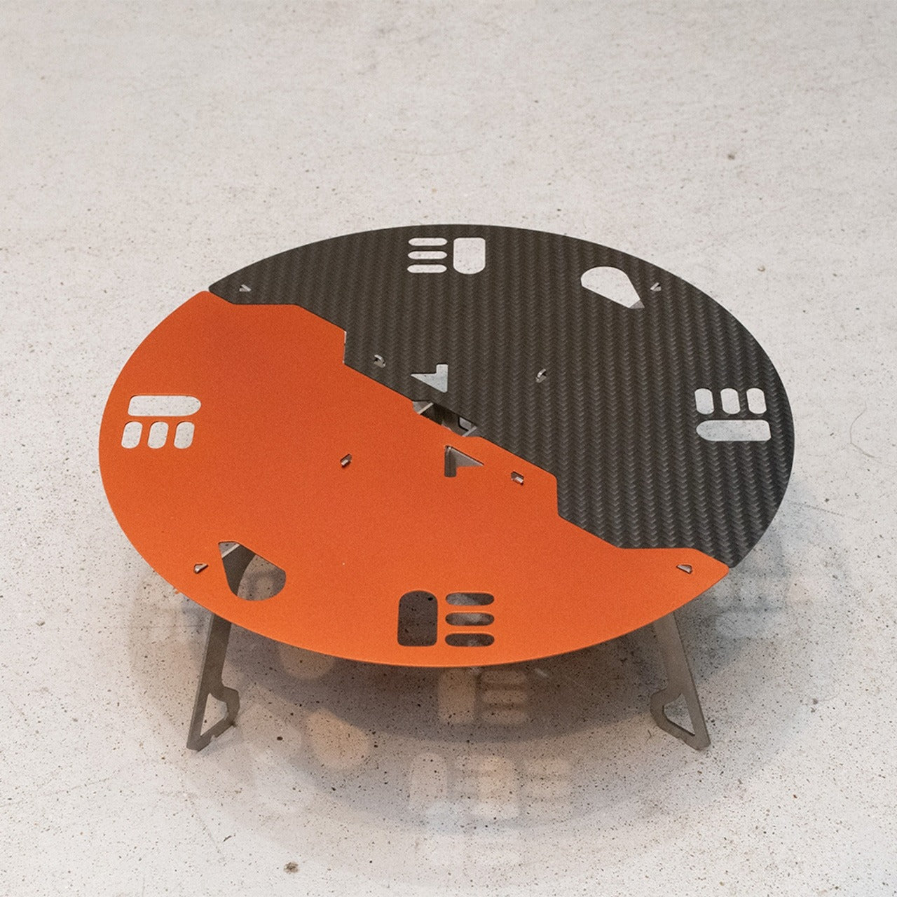 TiNY Circle Table タイニー　サークルテーブル TiNY Circle Table｜ちゃぶ台スタイルを楽しむ軽量ソロキャンプ