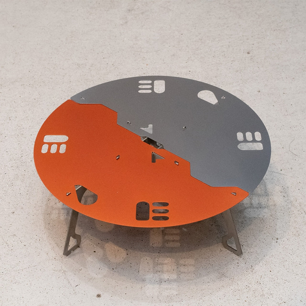 Circle Table TiNY テーブル サークルテーブル キャンプ ソロキャンプ ちゃぶ台 軽量コンパクト テーブル カーボンテーブル アウトドア チタン脚 キャンプギア ミニテーブル バックパックキャンプ