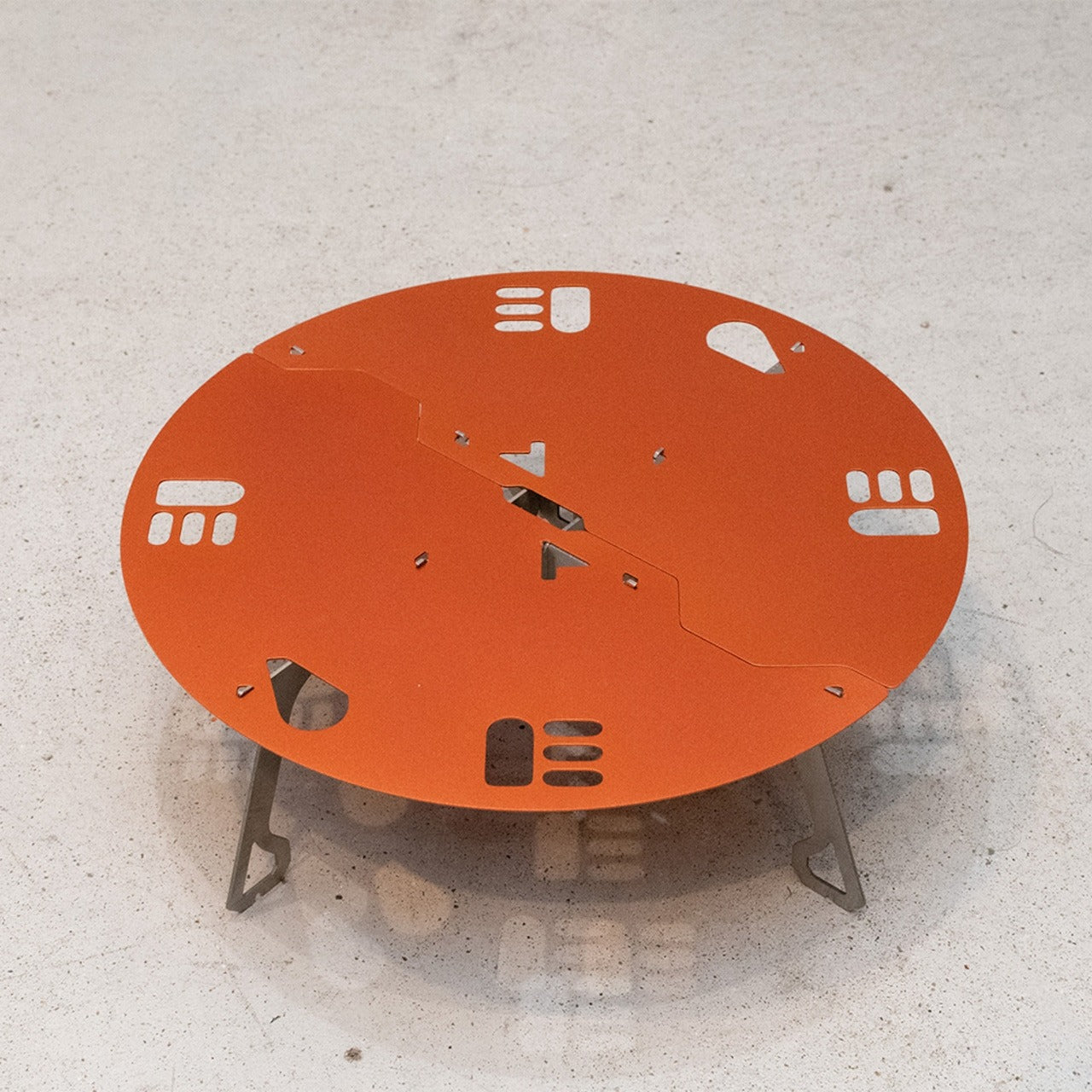Circle Table TiNY テーブル サークルテーブル キャンプ ソロキャンプ ちゃぶ台 軽量コンパクト テーブル カーボンテーブル アウトドア チタン脚 キャンプギア ミニテーブル バックパックキャンプ