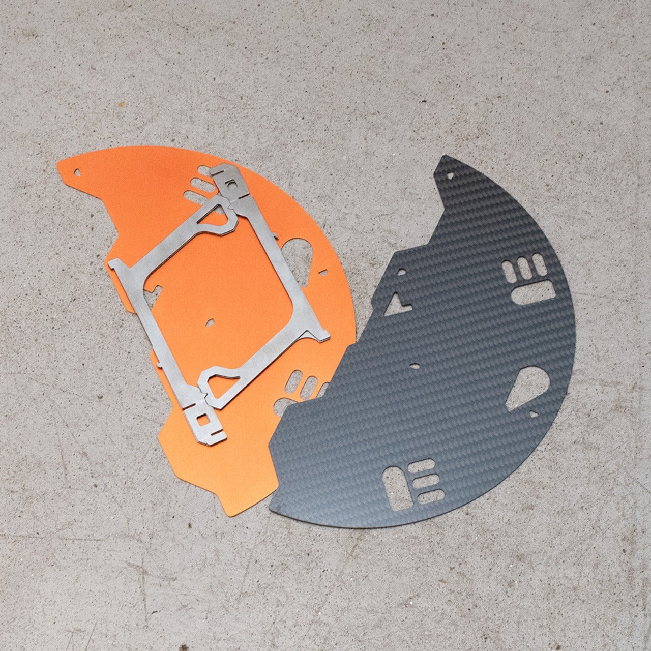 Circle Table TiNY テーブル サークルテーブル キャンプ ソロキャンプ ちゃぶ台 軽量コンパクト テーブル カーボンテーブル アウトドア チタン脚 キャンプギア ミニテーブル バックパックキャンプ