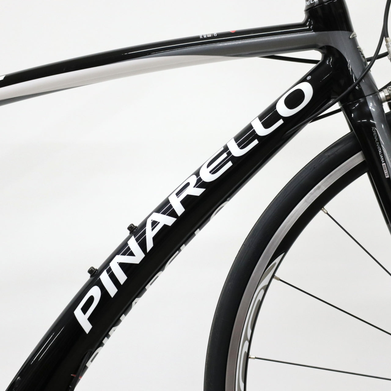 中古】2011 PINARELLO TREVISO｜450サイズ・軽量フラットバーロード