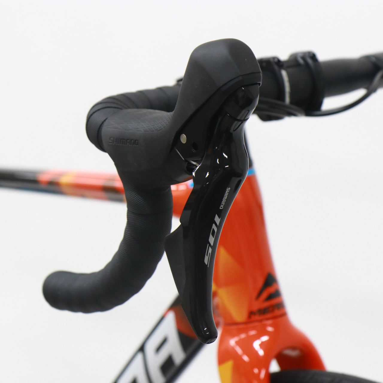 メリダ ロードバイク SCUL TURA4000 BAHRAIN フレーム480サイズ AMS40478 自転車 中古 MERIDA SCULTURA 4000（2023年モデル・中古）｜軽量CF3カーボン×105