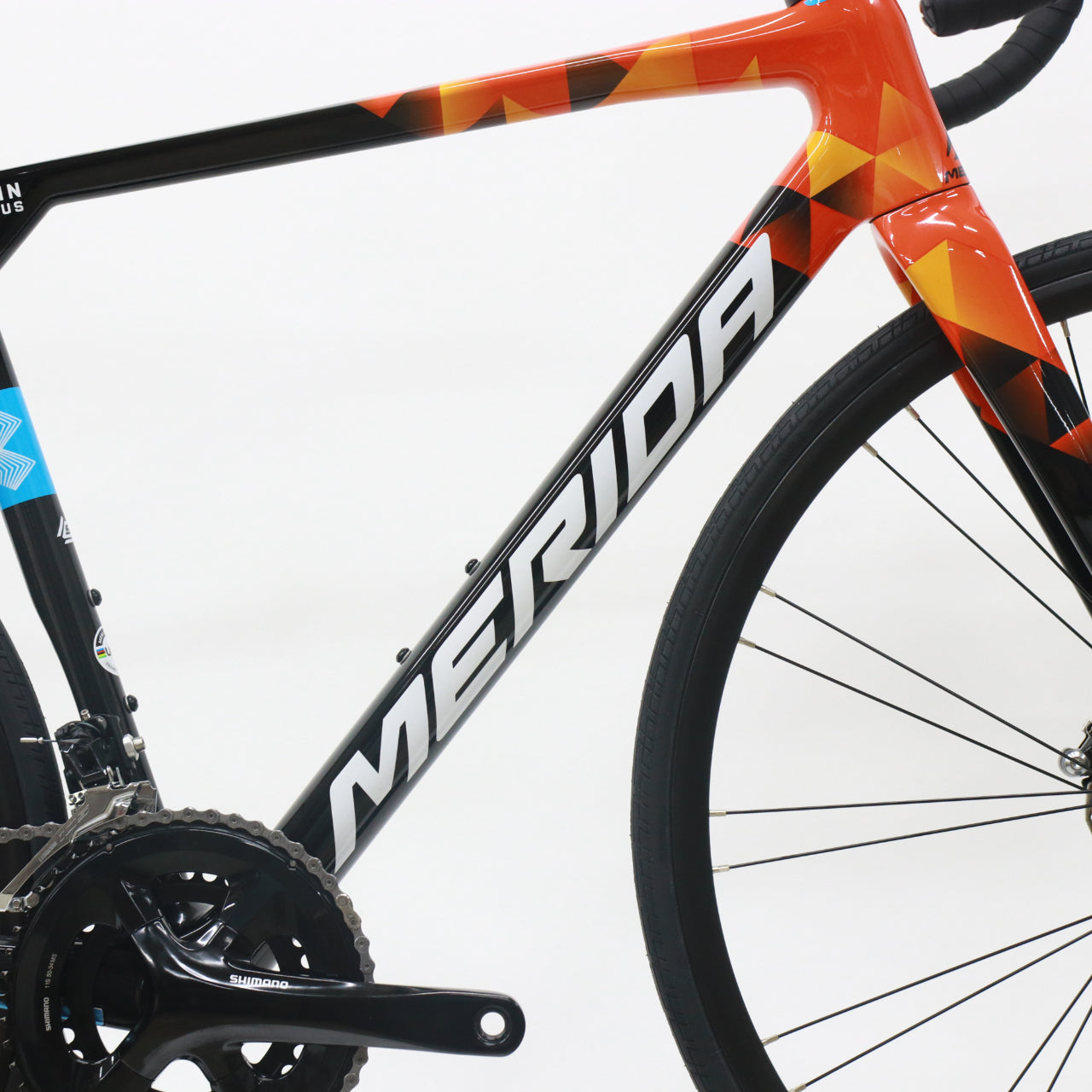 【中古】【2023年モデル】SCULTURA 4000 メリダ カーボンロード 中古 SCULTURA 4000 TEAMレプリカ カラー カーボンロード 初心者 105油圧ディスク ミドルグレード ロードバイク バーレーンヴィクトリアス