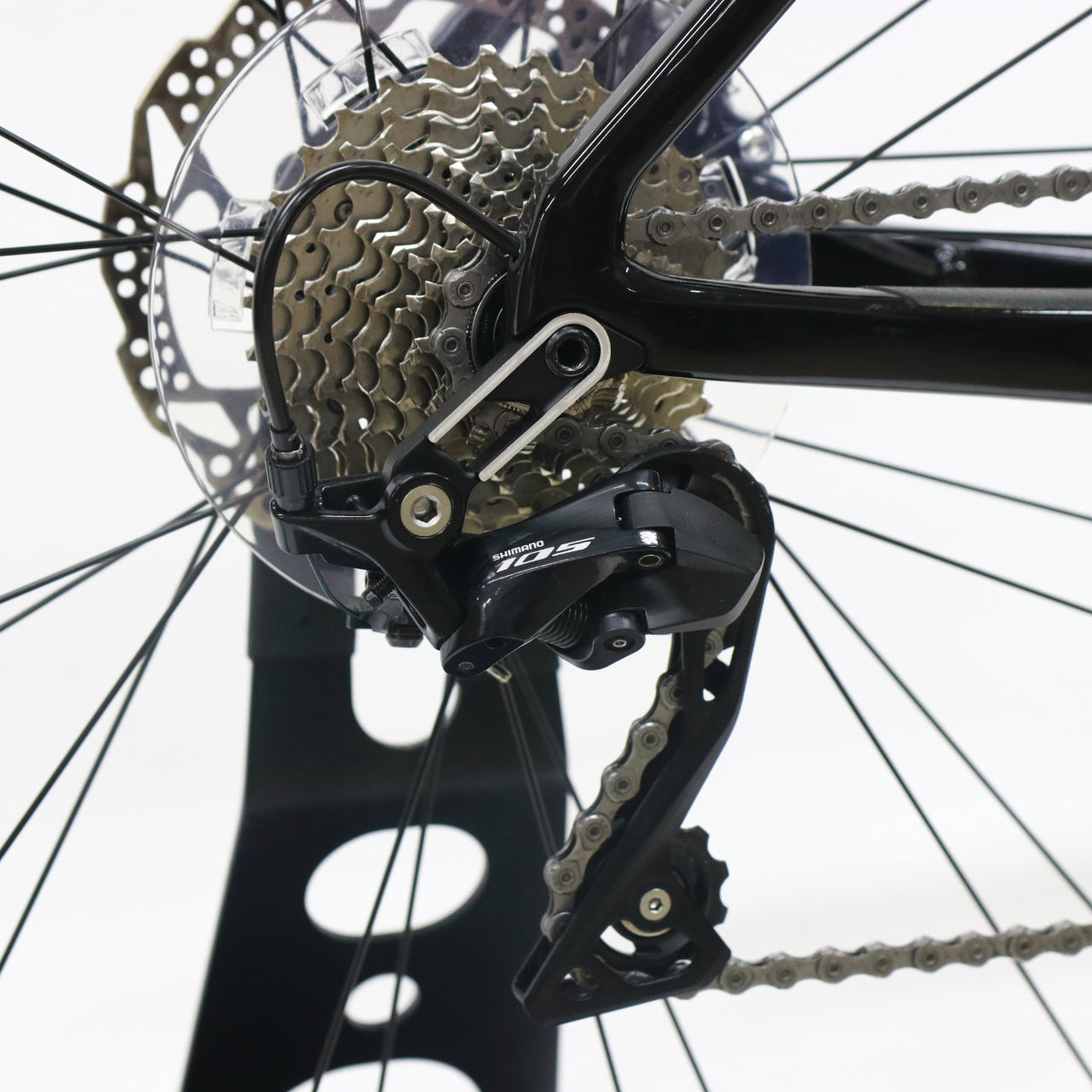 【中古】【2023年モデル】SCULTURA 4000 メリダ カーボンロード 中古 SCULTURA 4000 TEAMレプリカ カラー カーボンロード 初心者 105油圧ディスク ミドルグレード ロードバイク バーレーンヴィクトリアス