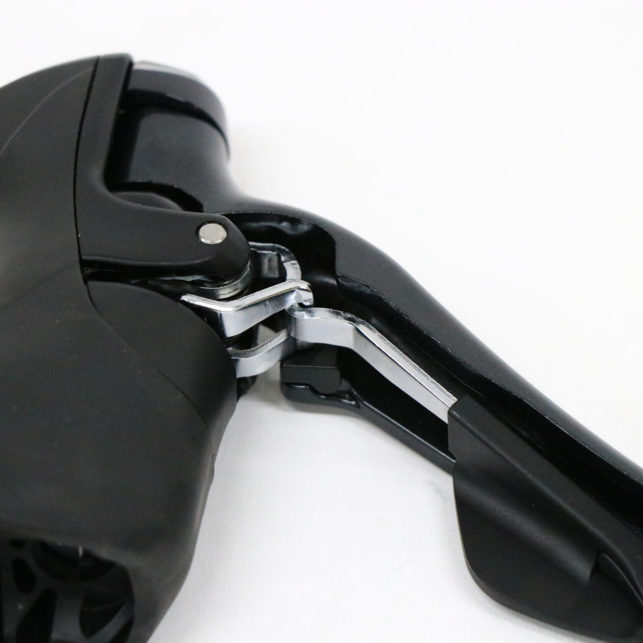 SHIMANO SORA ST-R3000（中古・完成車外し）｜直感操作と高い制動力を