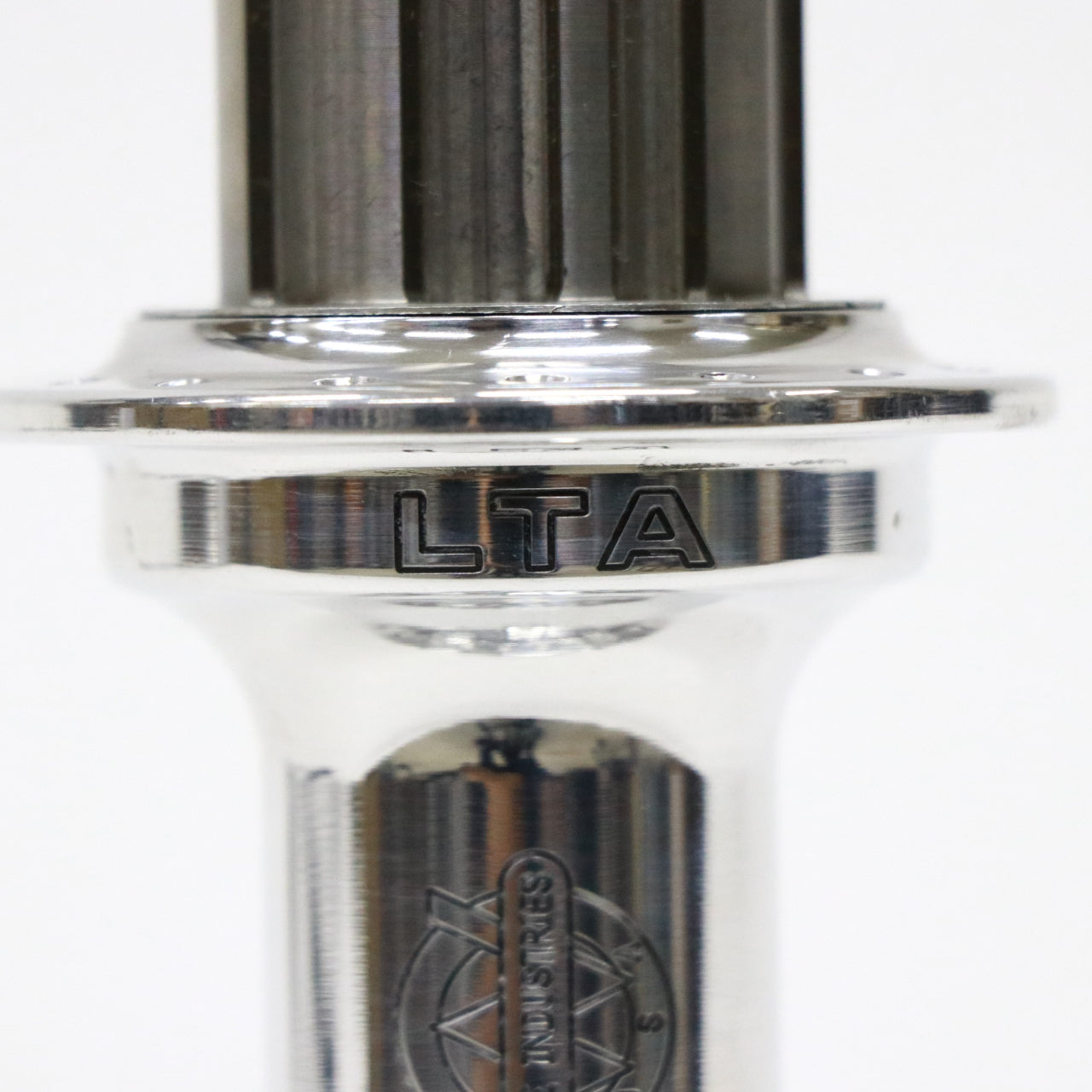 【中古】LTA hubs 前後セット（32h） ホワイトインダストリーズ ホイールハブ