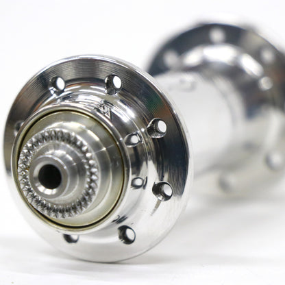 【中古】LTA front hub 16h