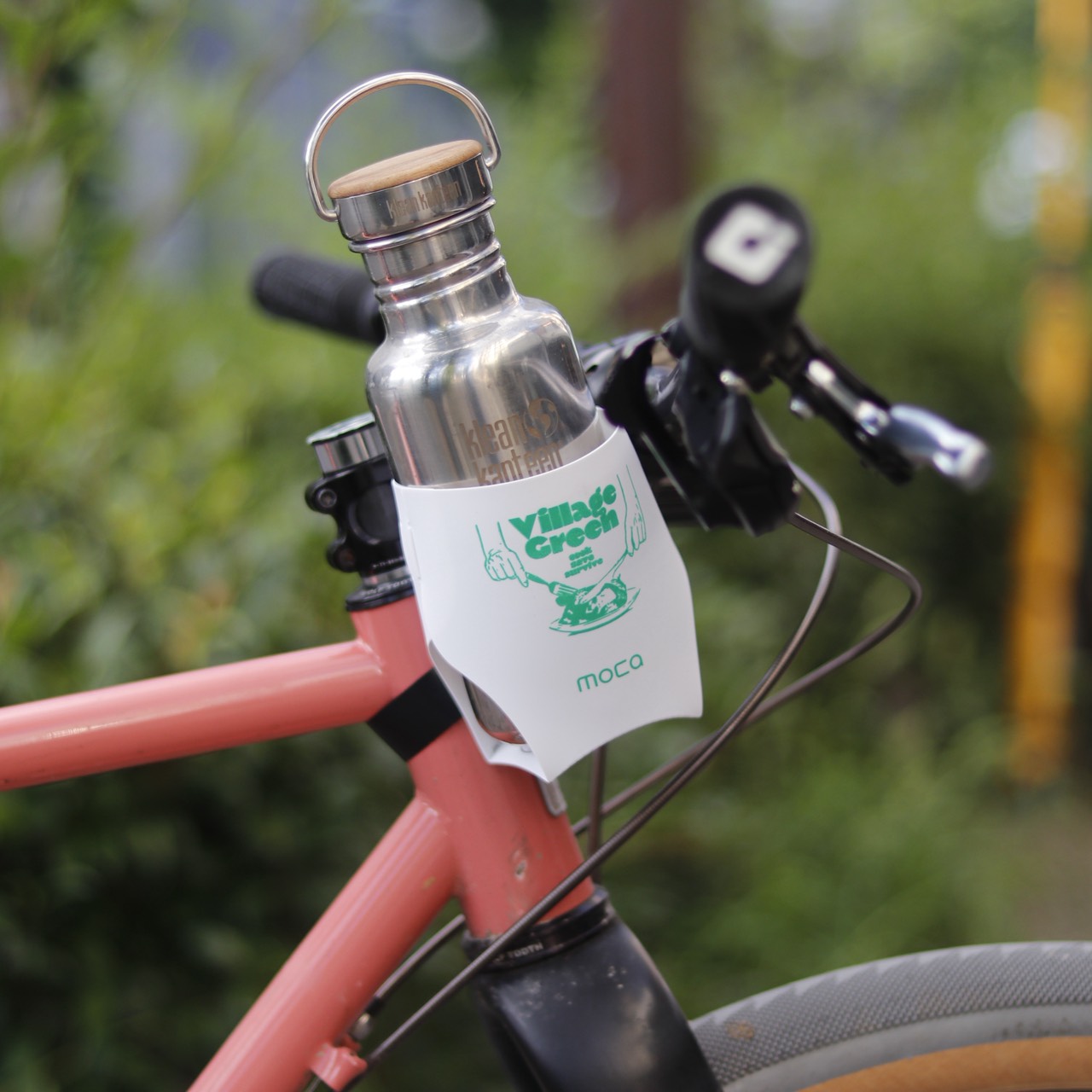 オリジナル コーヒー カップホルダー village green ride（by MOCA） MOCA モカ サイクルハテナ コーヒーカップホルダー 自転車アクセサリー 日本製バイクグッズ VILLAGE GREEN RIDE バイクライフギフト