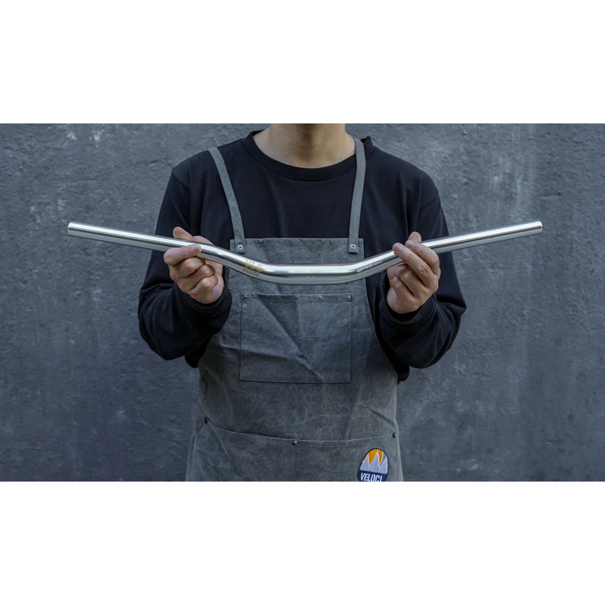 VELOCI HAPPY HOUR HANDLE BAR 30mmライズ アルミフラットハンドルバー