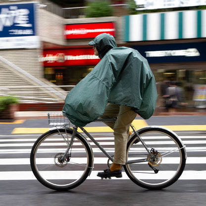 PACKABLE RAIN PONCHO